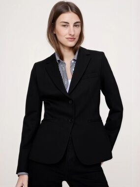 Banana Republic Slim Everywhere Ponte Blazer - NWOT - Size 6